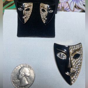 Vintage Black & Gold Rhinestone Brooch and Earrings Set